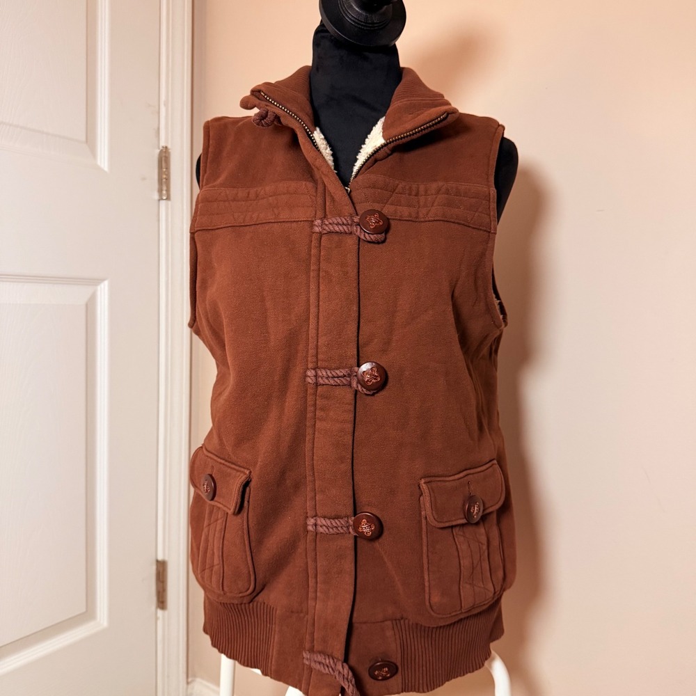VTG Y2K Old Navy Brown Sherpa Lined Sleeveless Vest Button Down Warm SZ L